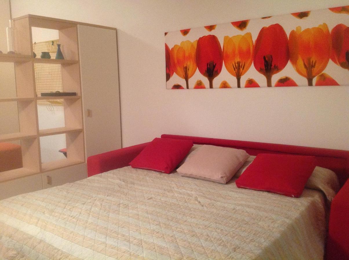 Hotel Apartments Villaggio Dei Fiori 4 Stars Luxury - Great Family Resort - Pet Friendly - With Hypermarket - Delivery Restaurant-Pizzeria - Room Breakfast With Supplement - Ultra Fast Wi-Fi - Play Area For Children - Olympic Swimming Pool - Parking กาออร์เล ภายนอก รูปภาพ