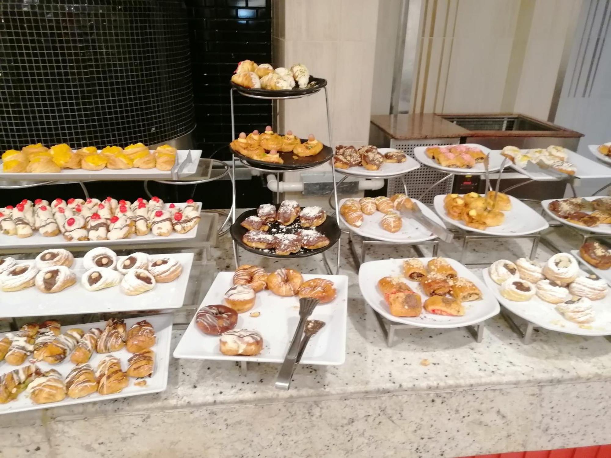 Hotel Apartments Villaggio Dei Fiori 4 Stars Luxury - Great Family Resort - Pet Friendly - With Hypermarket - Delivery Restaurant-Pizzeria - Room Breakfast With Supplement - Ultra Fast Wi-Fi - Play Area For Children - Olympic Swimming Pool - Parking กาออร์เล ภายนอก รูปภาพ